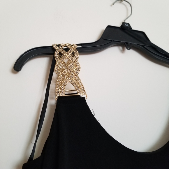 Betsy & Adam Goddess Dress - Picture 3 of 3